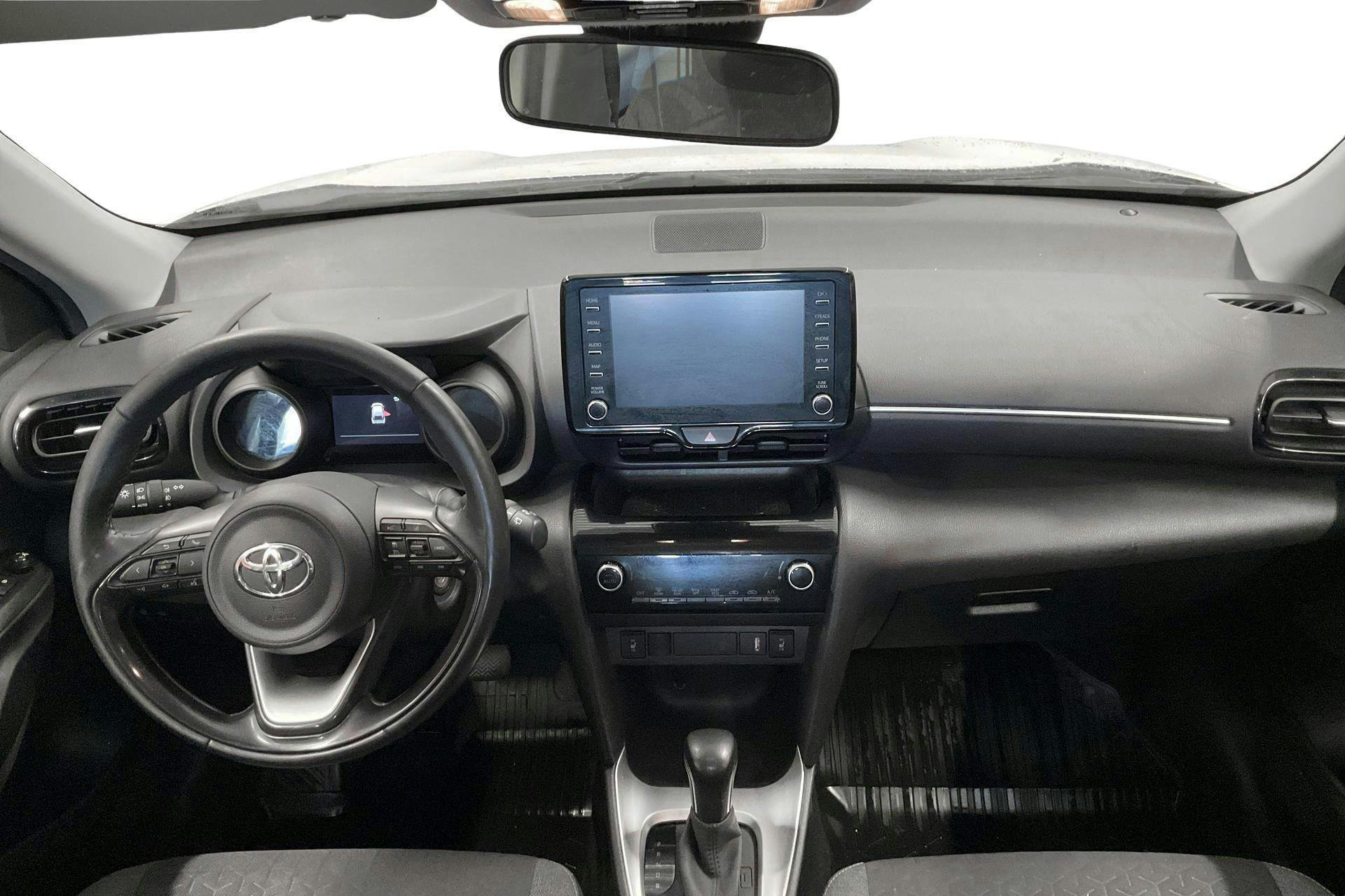Vehicle Image 6
