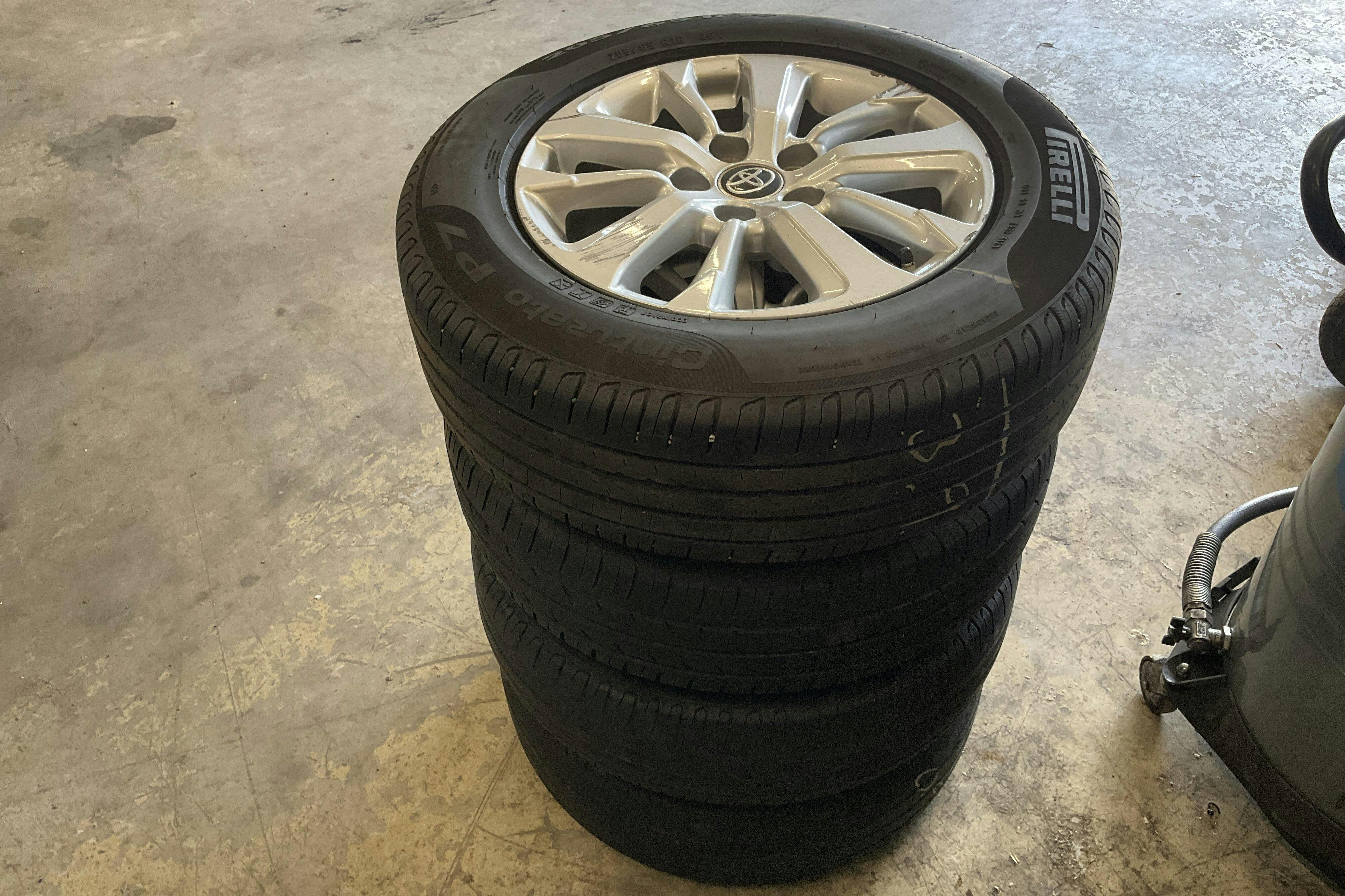 Vehicle Image 11