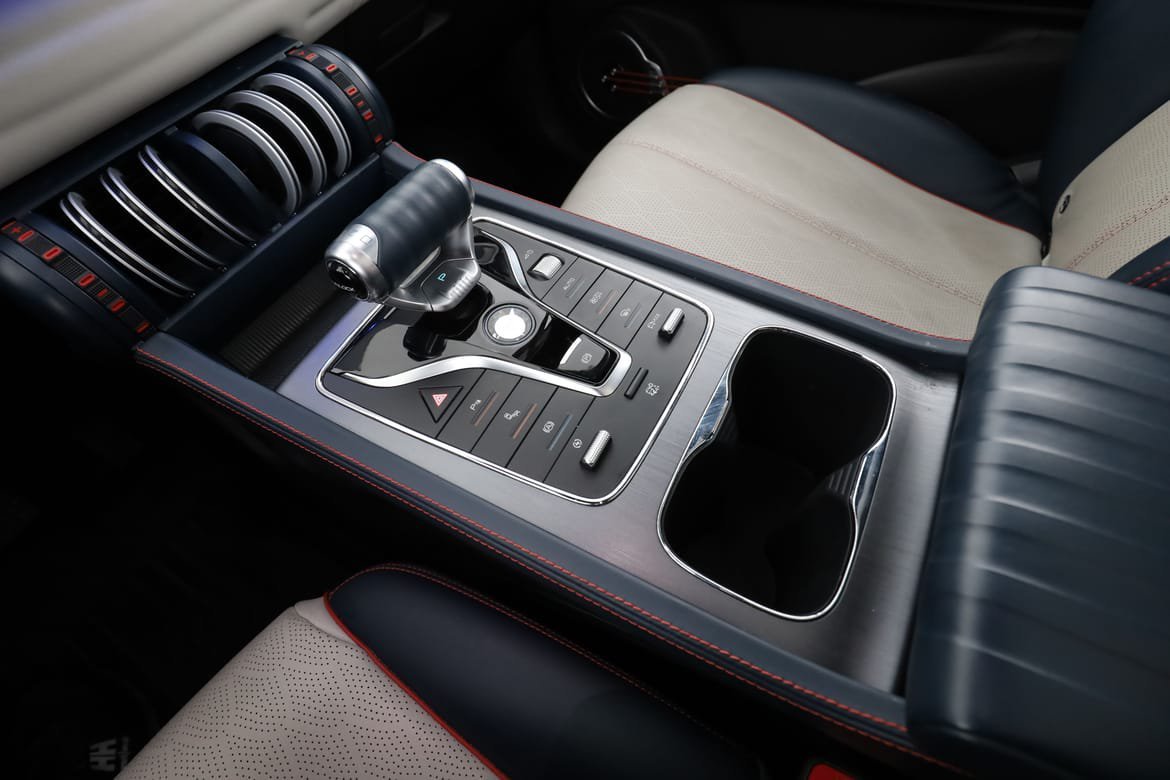 Vehicle Image 23