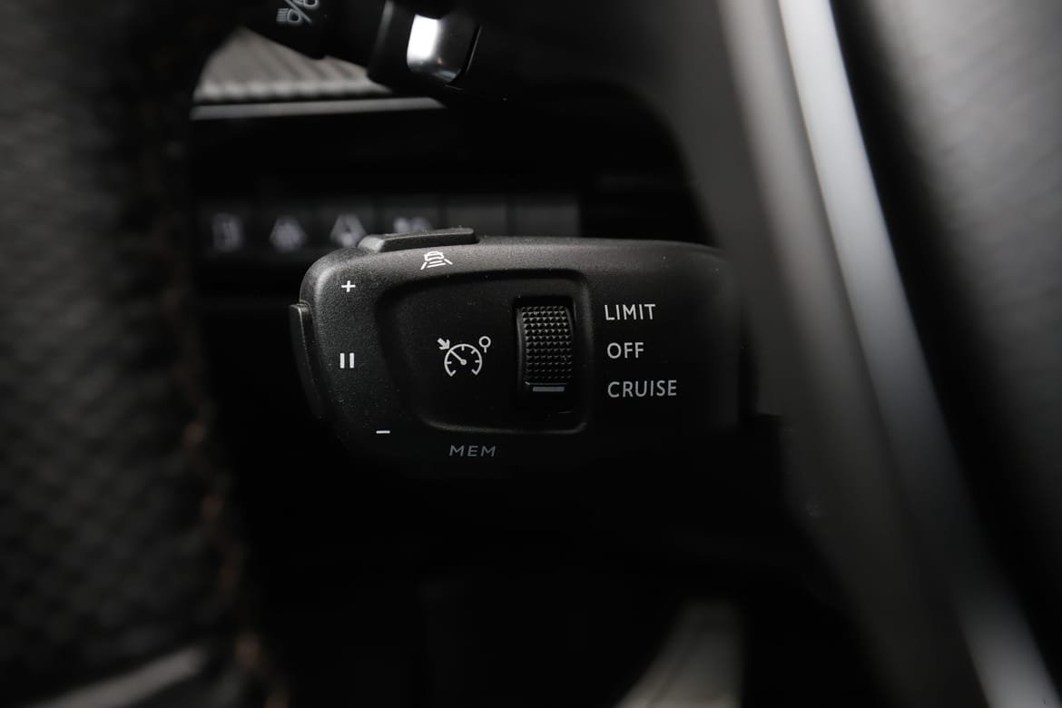 Vehicle Image 35
