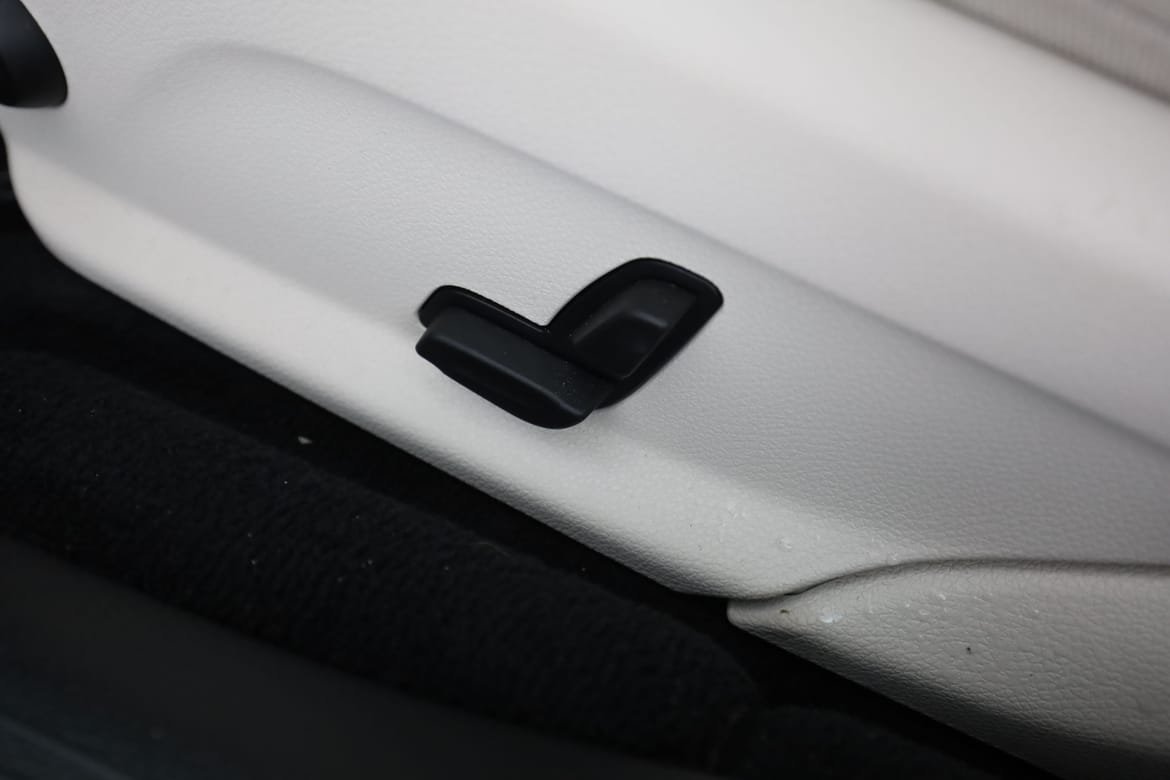 Vehicle Image 36
