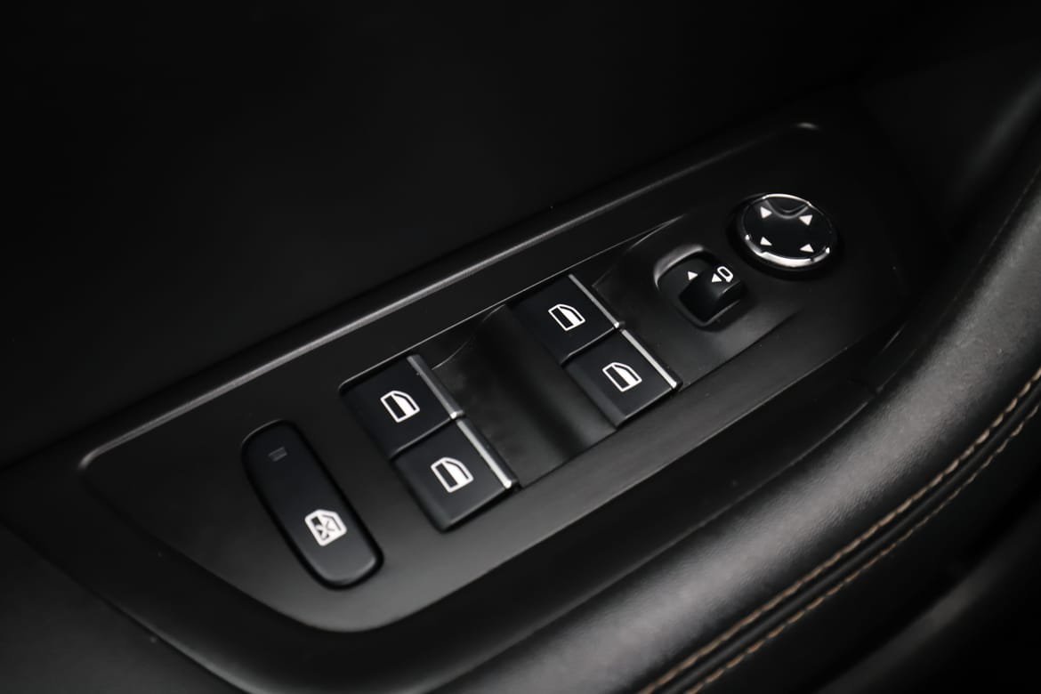 Vehicle Image 37