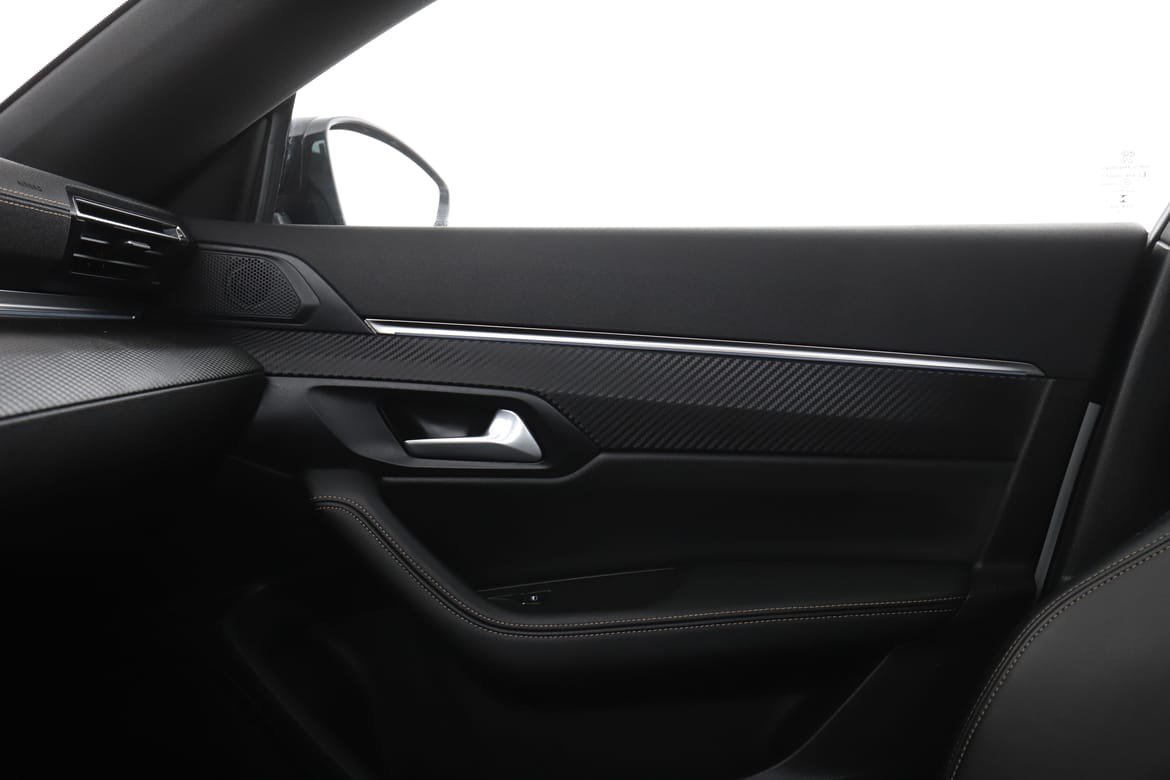 Vehicle Image 38