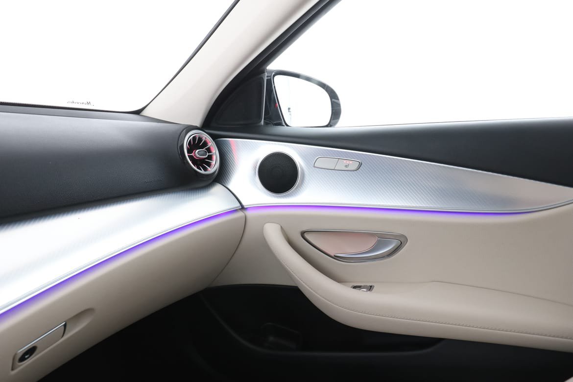 Vehicle Image 38