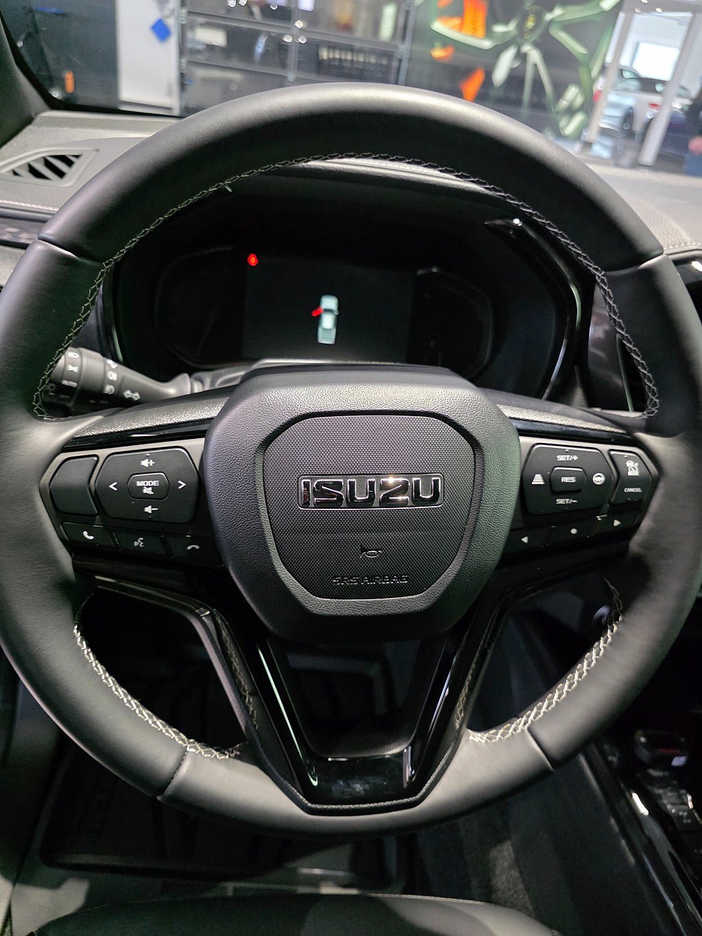 Vehicle Image 10