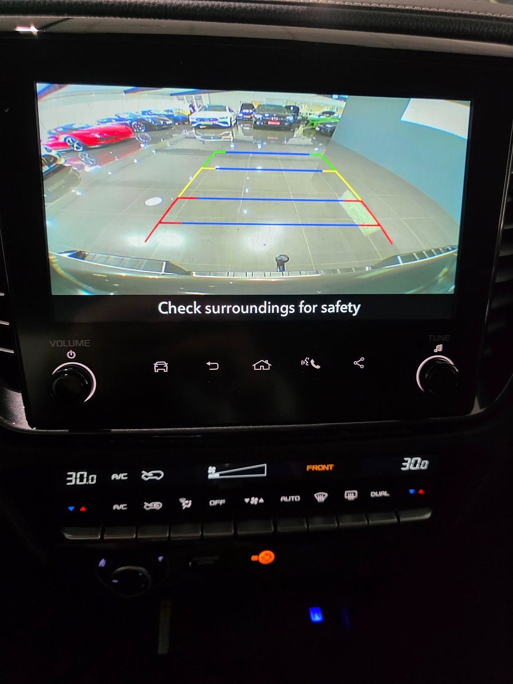 Vehicle Image 12
