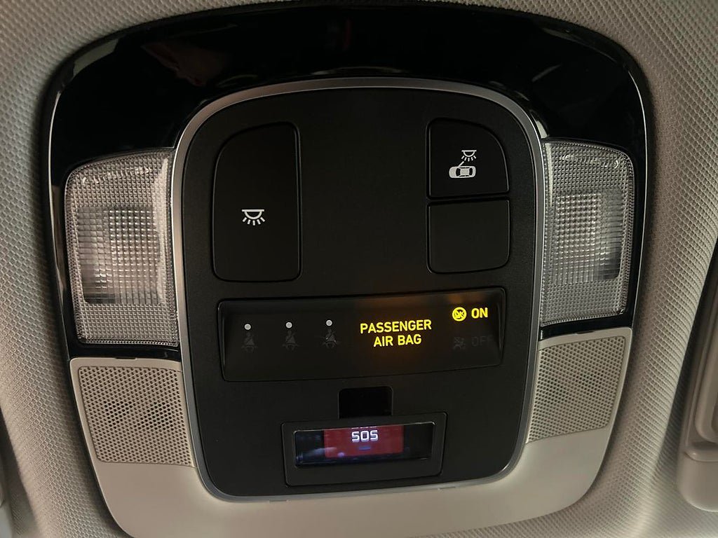 Vehicle Image 19