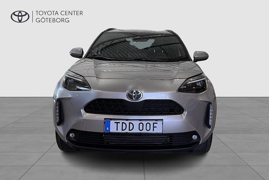 Vehicle Image 6