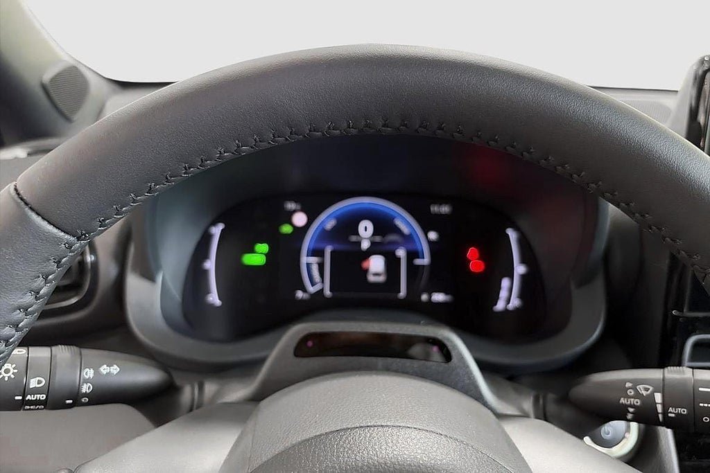 Vehicle Image 10