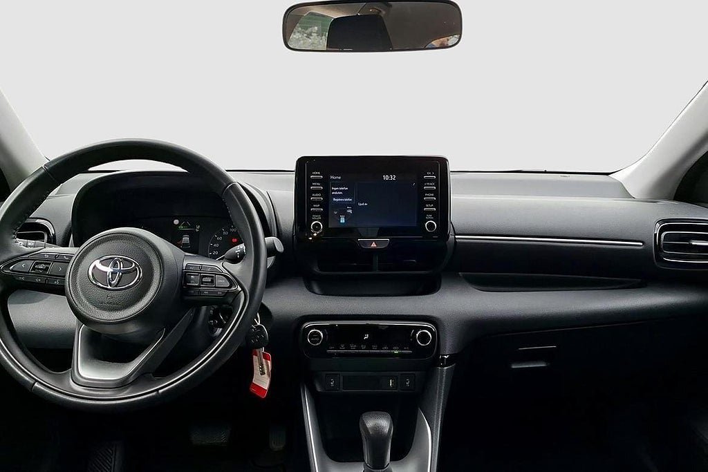 Vehicle Image 11