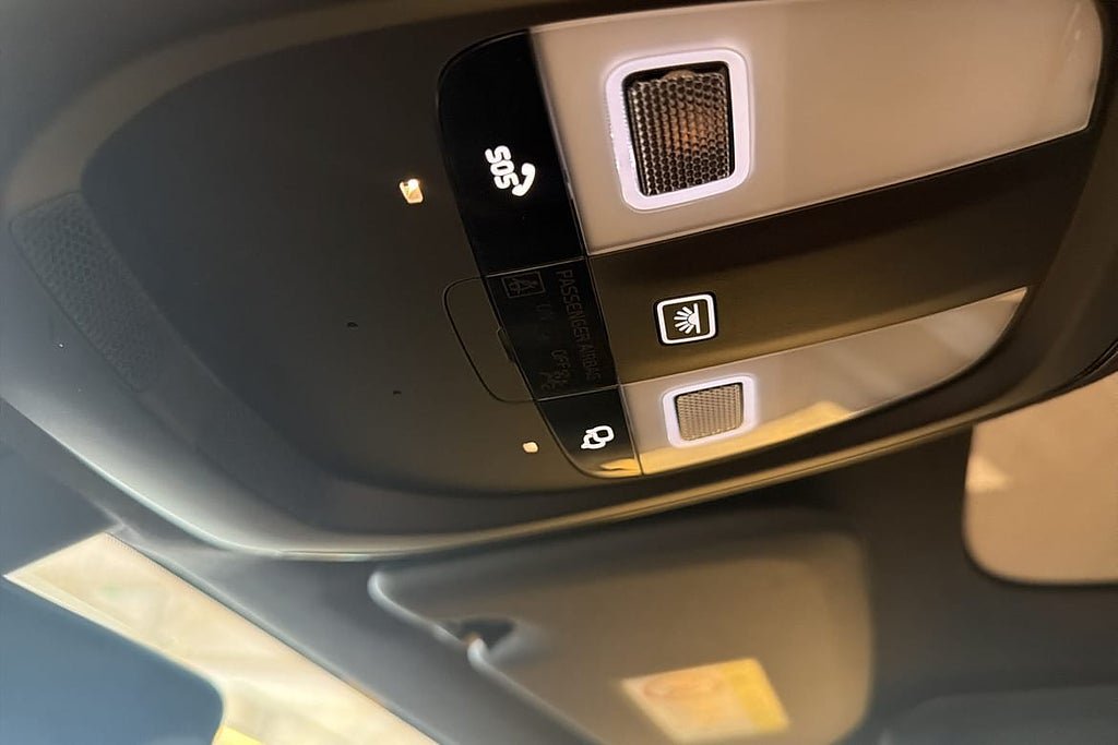 Vehicle Image 21