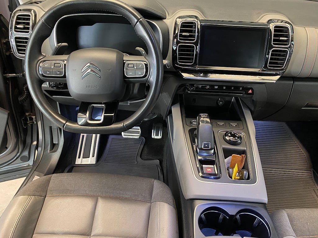 Vehicle Image 33