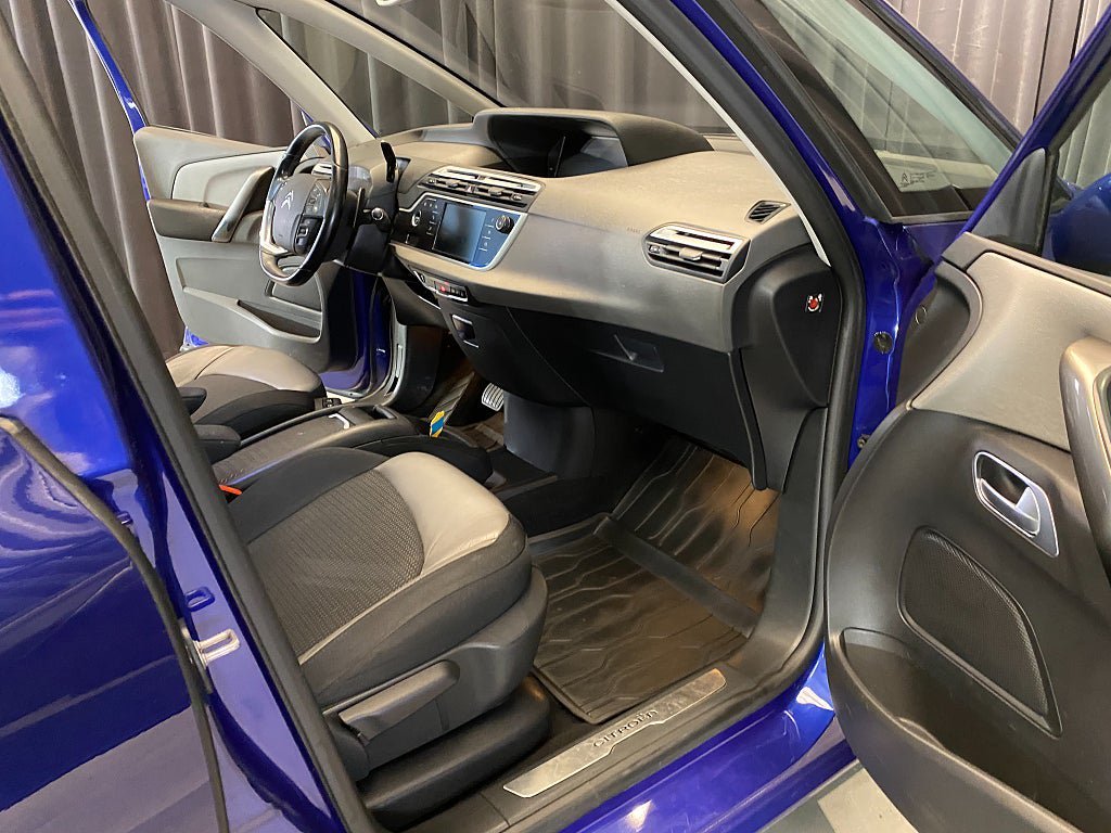 Vehicle Image 38