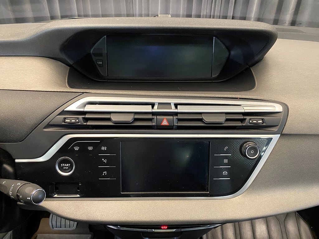 Vehicle Image 48