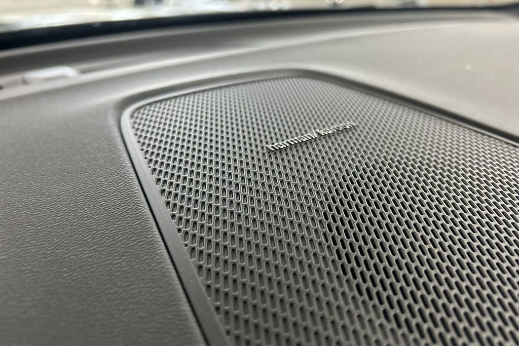 Vehicle Image 23