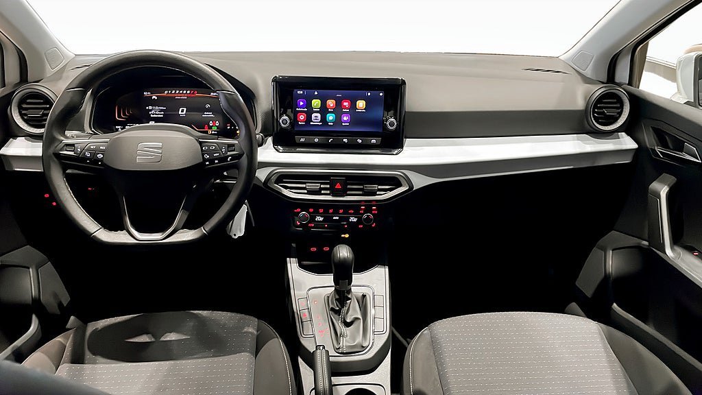 Vehicle Image 10