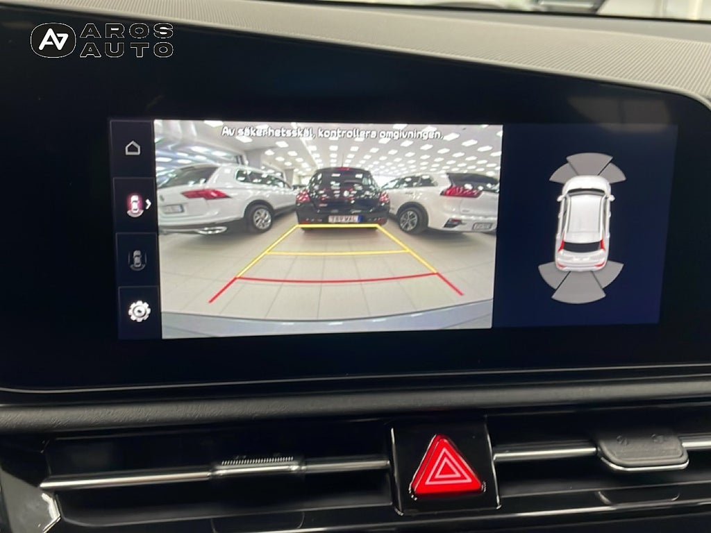 Vehicle Image 11