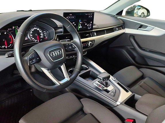 Vehicle Image 9