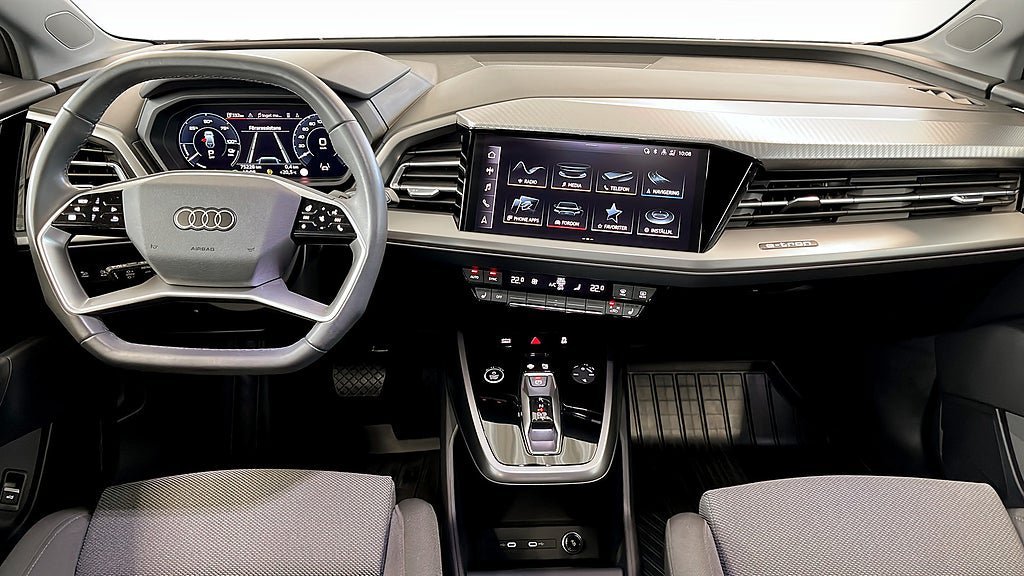 Vehicle Image 19