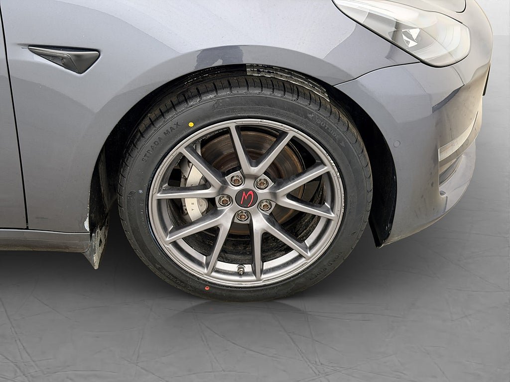 Vehicle Image 36