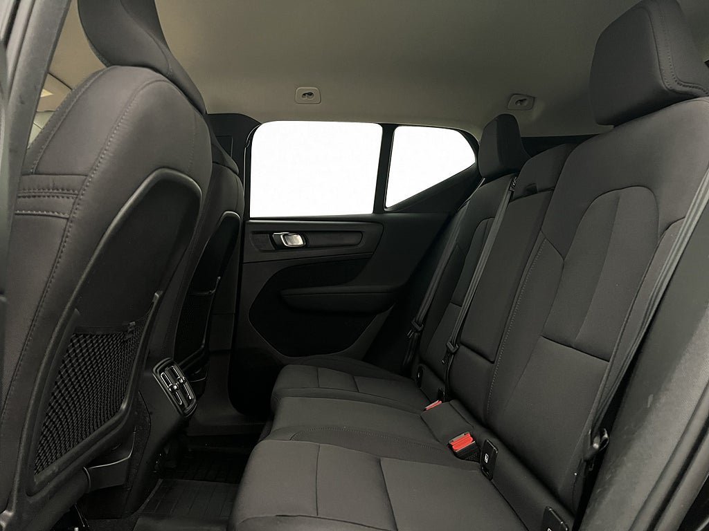 Vehicle Image 27