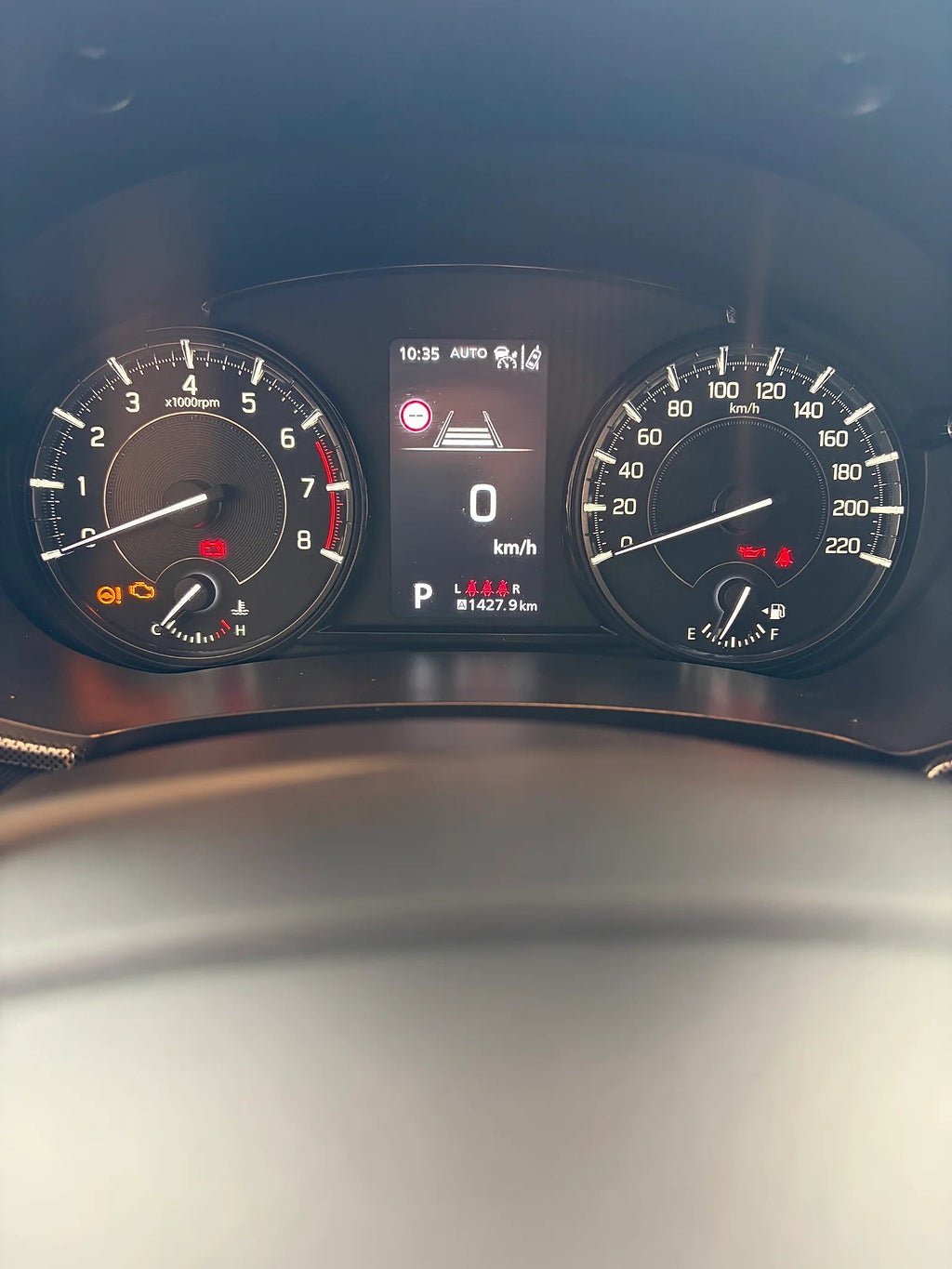 Vehicle Image 10