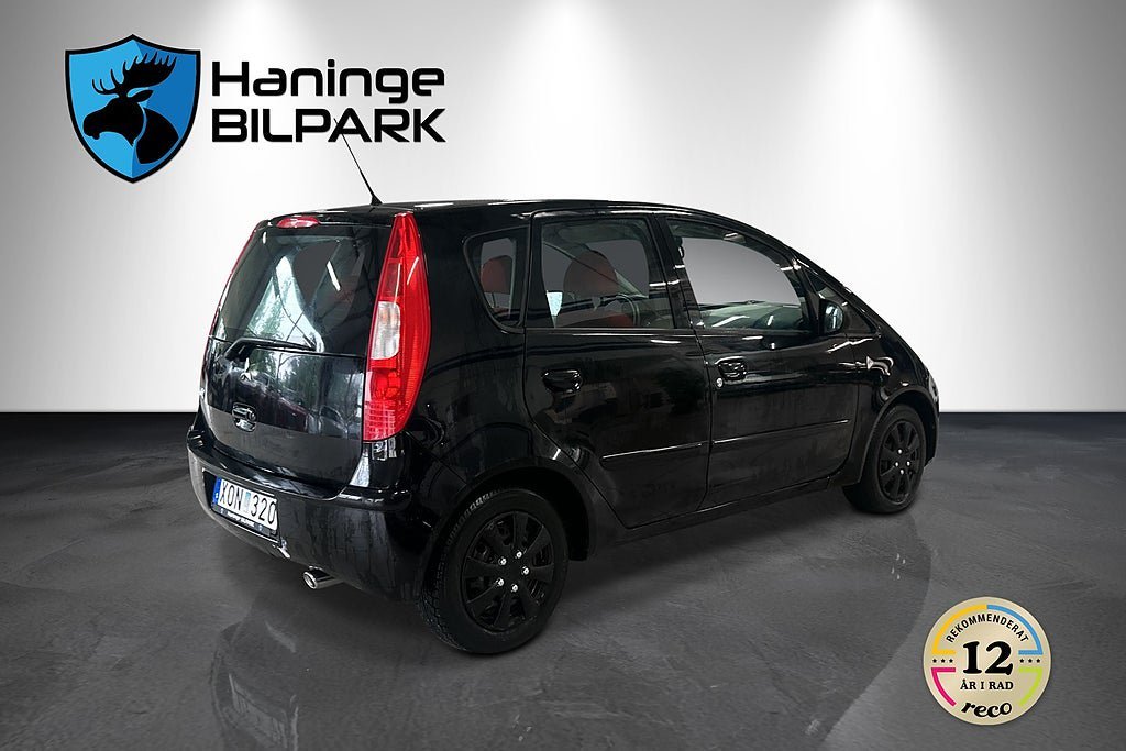 Vehicle Image 6