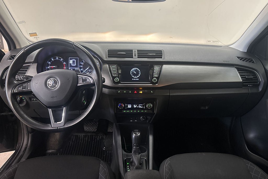 Vehicle Image 16