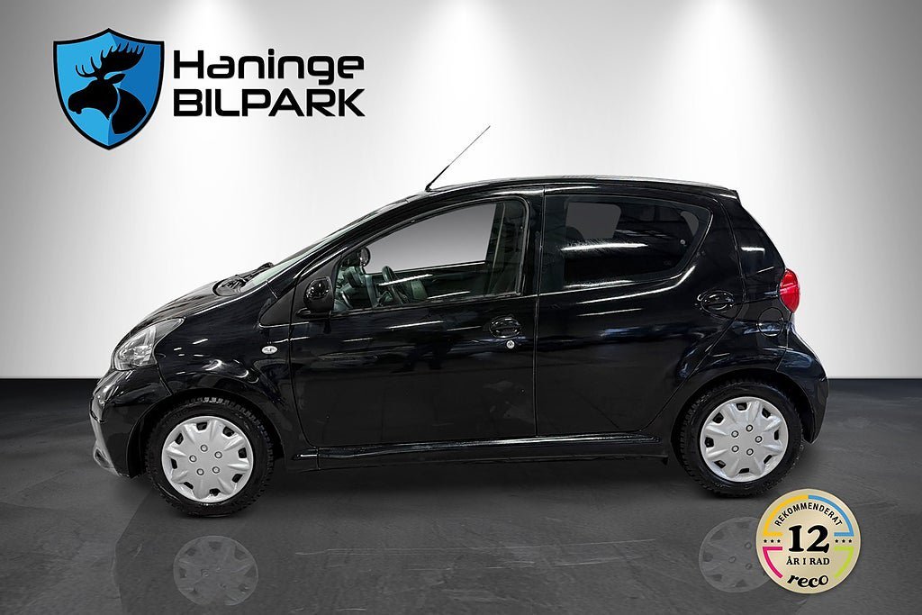 Vehicle Image 9