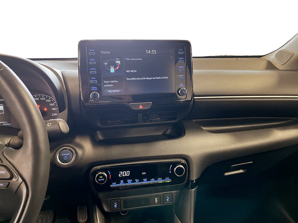 Vehicle Image 10