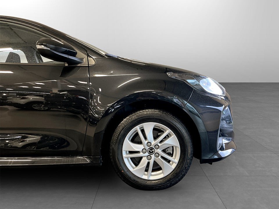 Vehicle Image 15