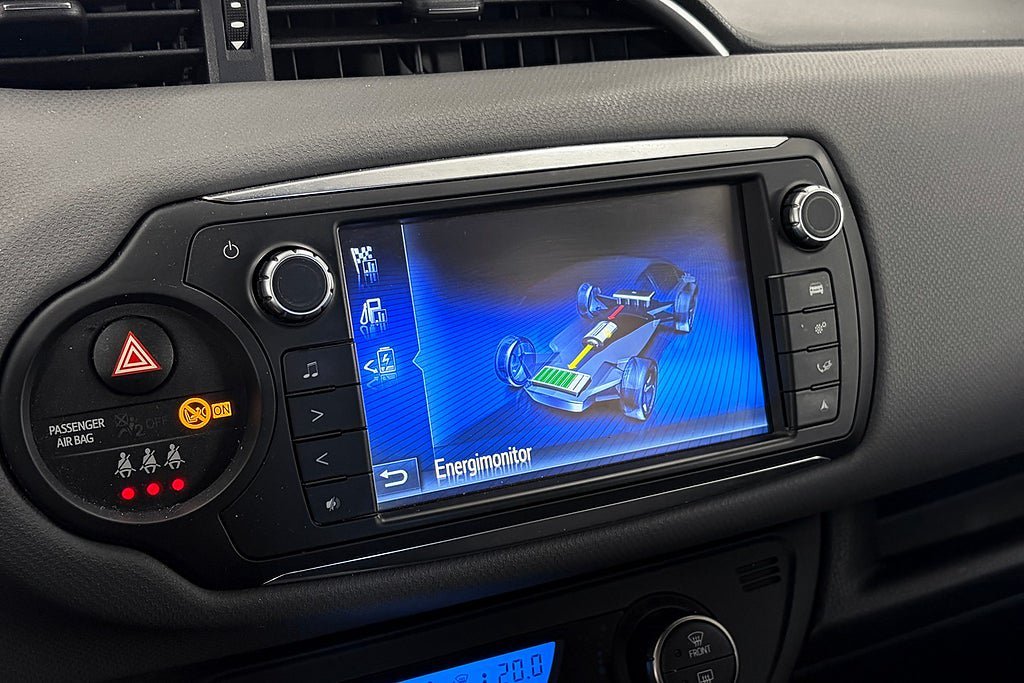 Vehicle Image 10