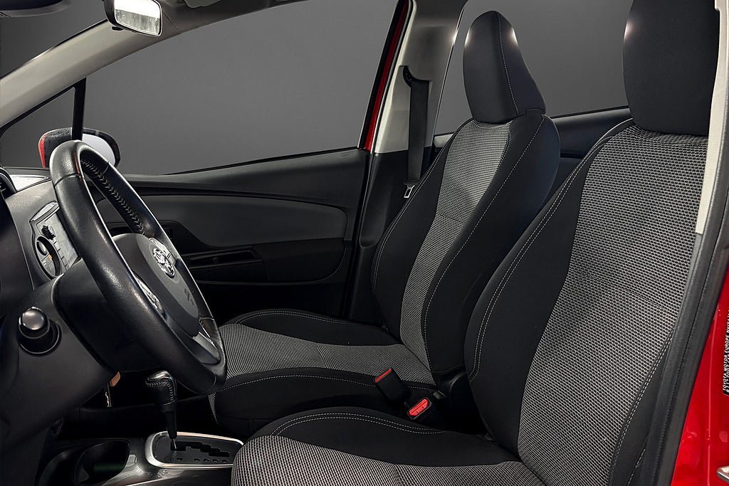 Vehicle Image 18