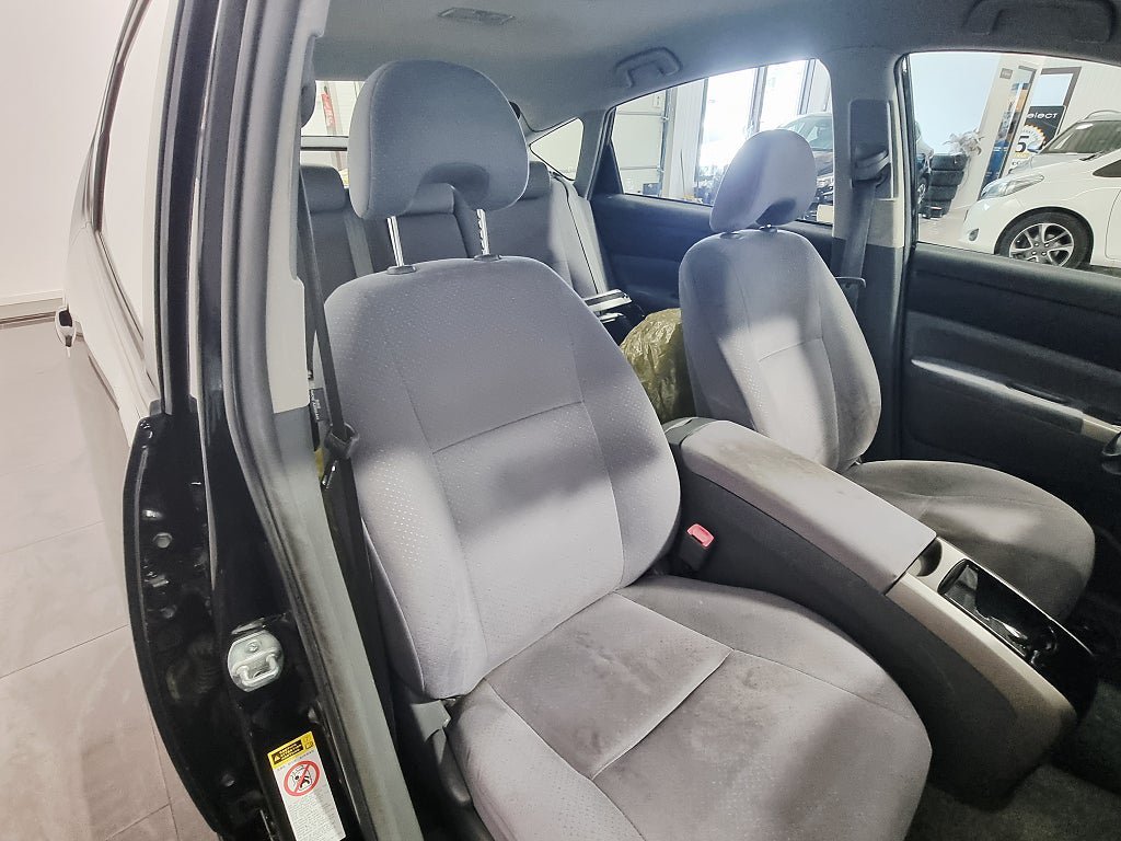 Vehicle Image 16