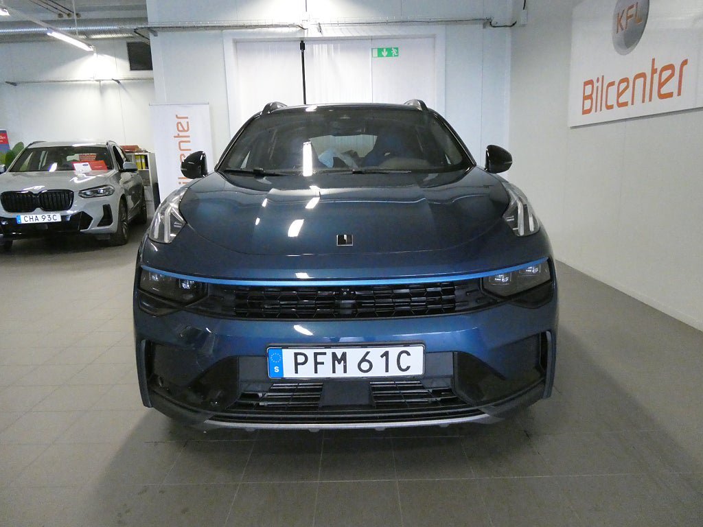 Vehicle Image 8