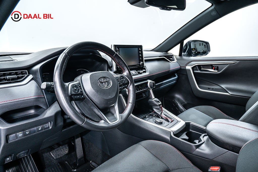 Vehicle Image 7