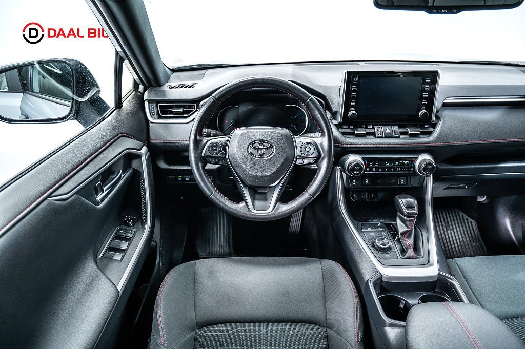 Vehicle Image 10