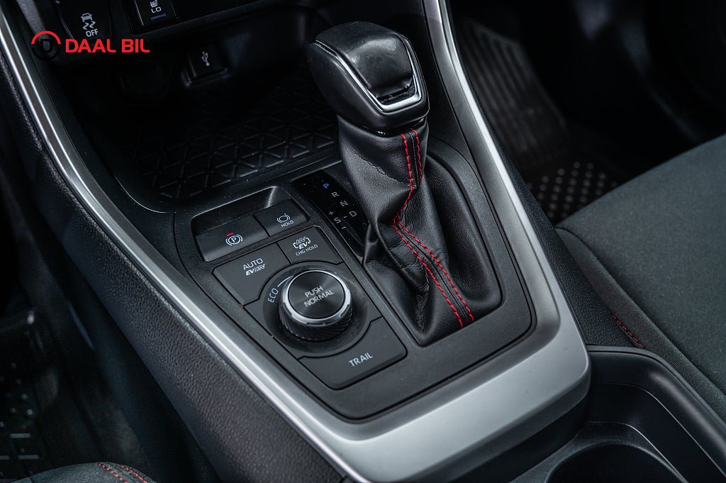 Vehicle Image 18