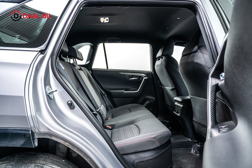 Vehicle Image 19