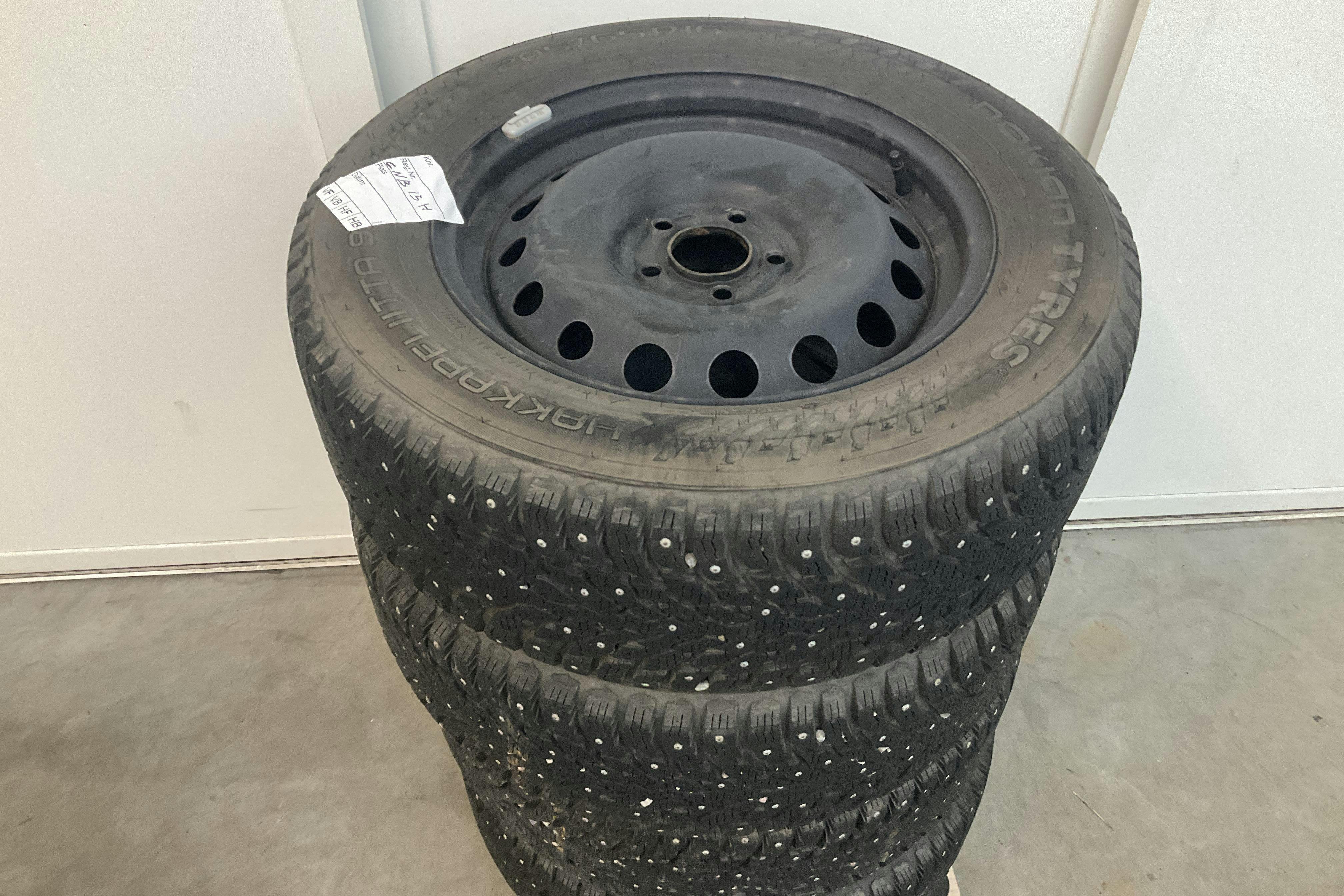 Vehicle Image 13