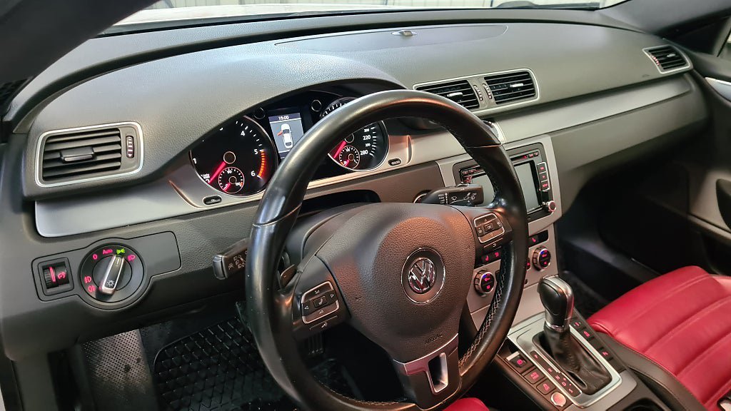 Vehicle Image 15