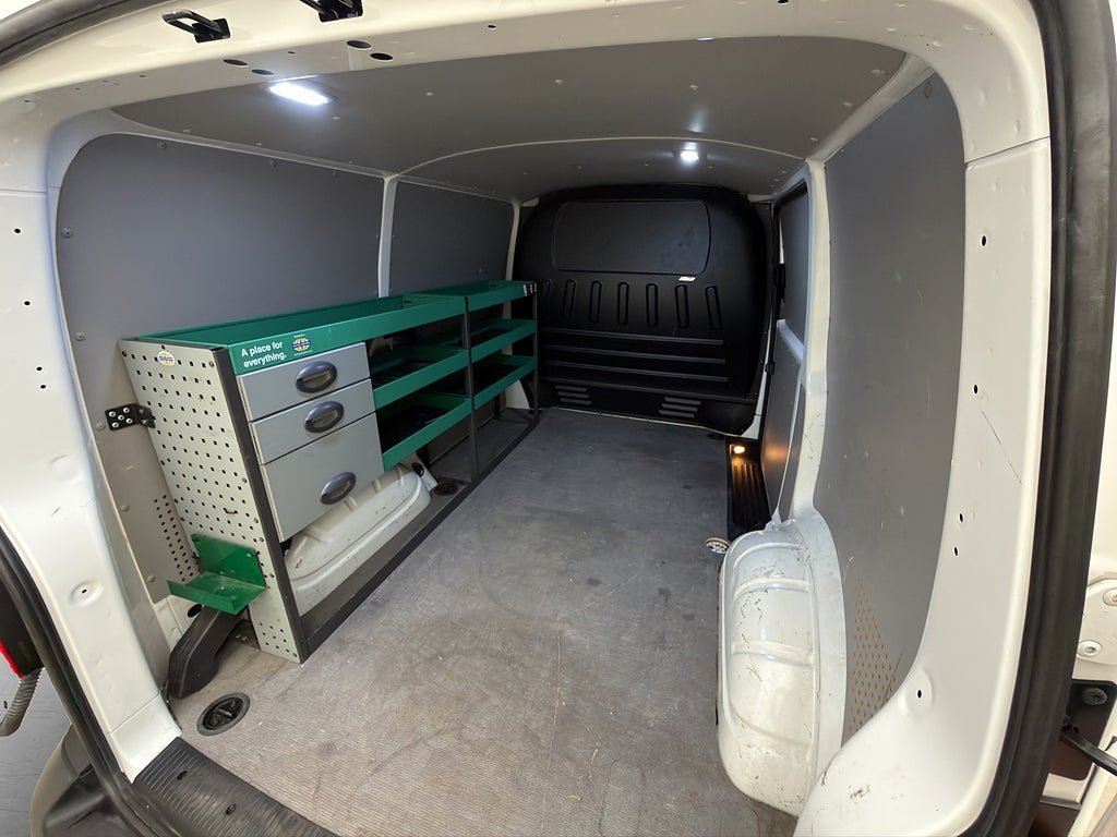 Vehicle Image 12