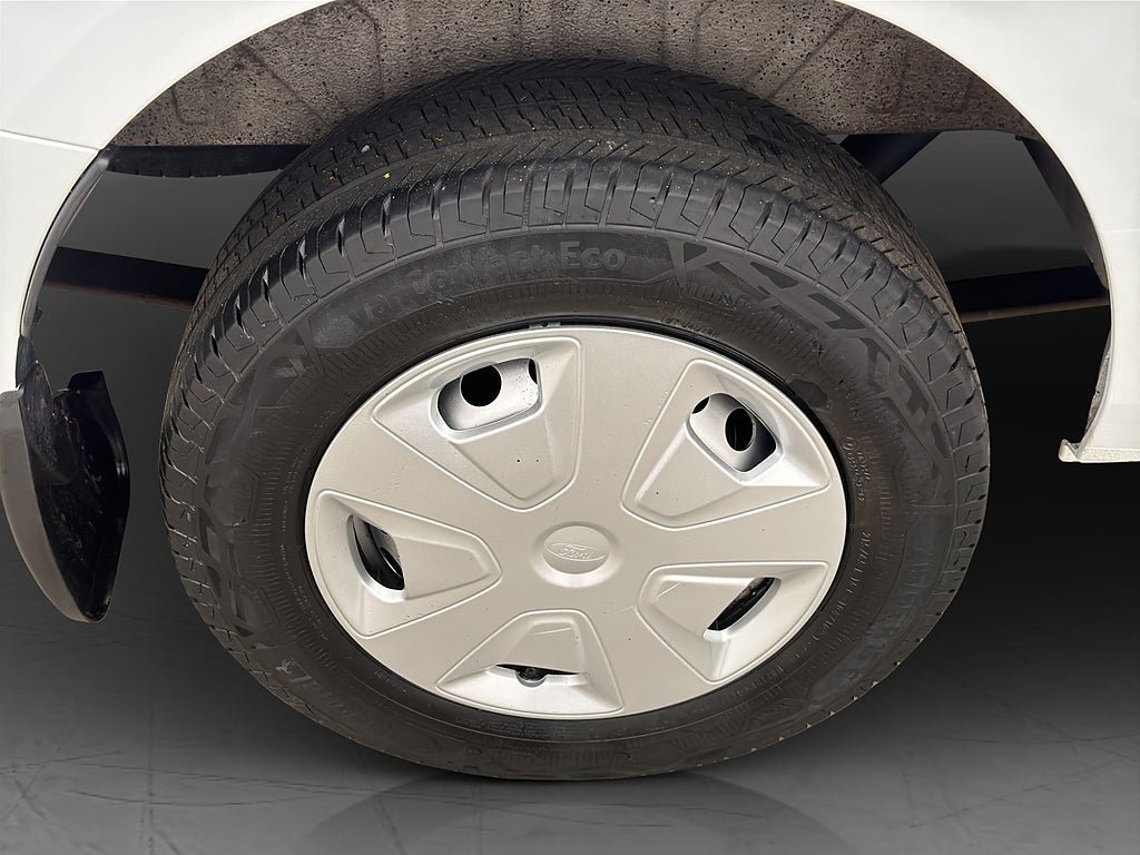 Vehicle Image 31