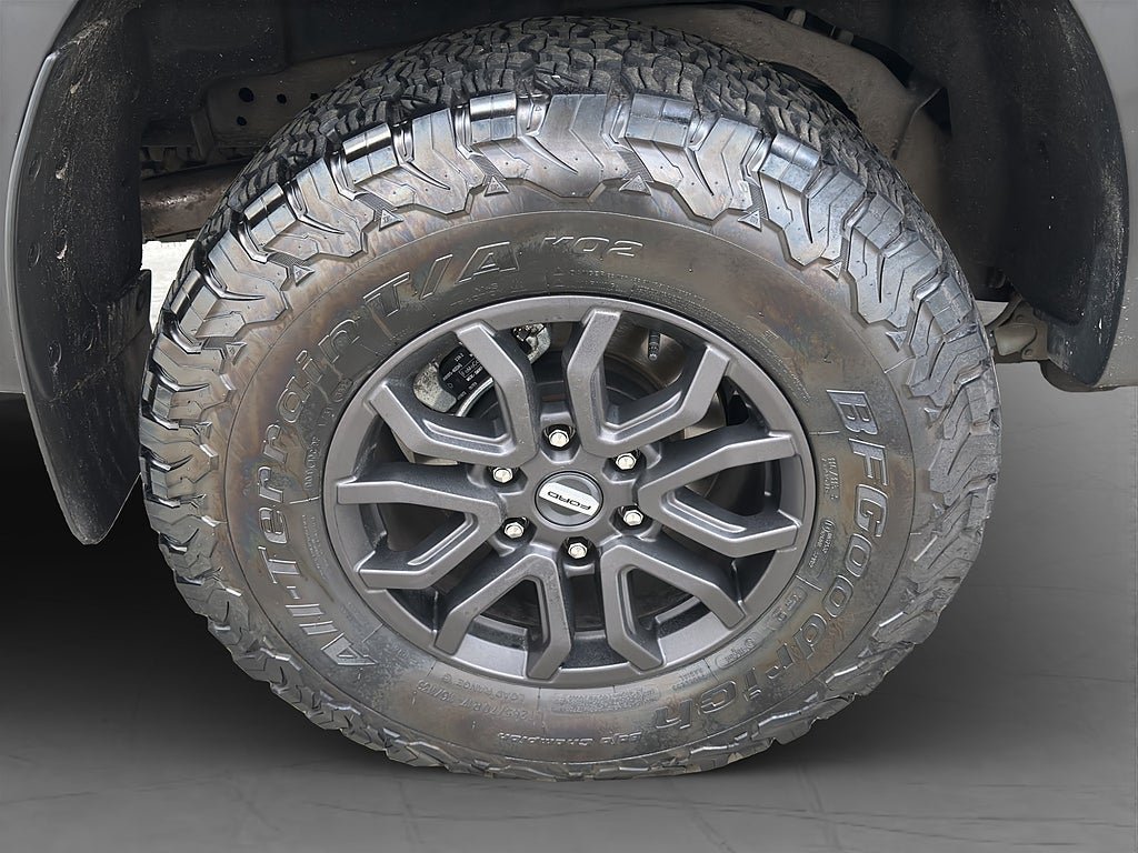 Vehicle Image 36