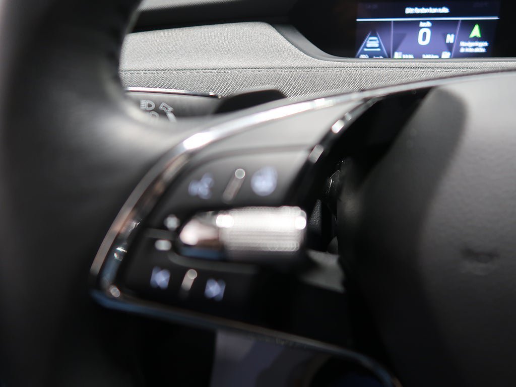 Vehicle Image 39