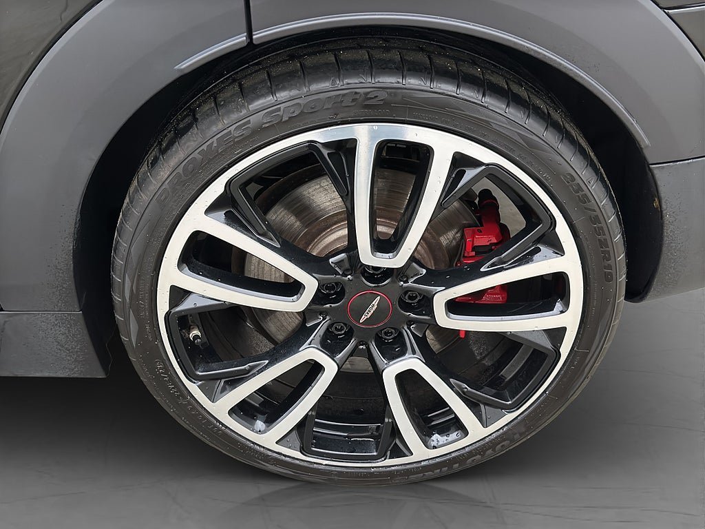 Vehicle Image 30