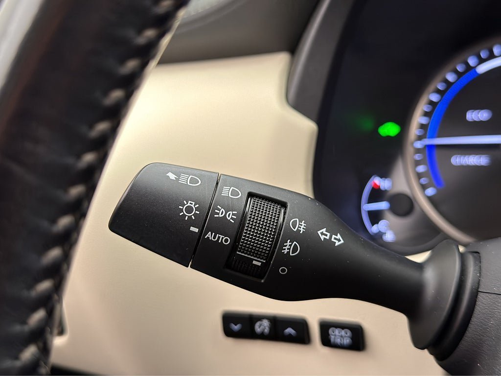 Vehicle Image 30