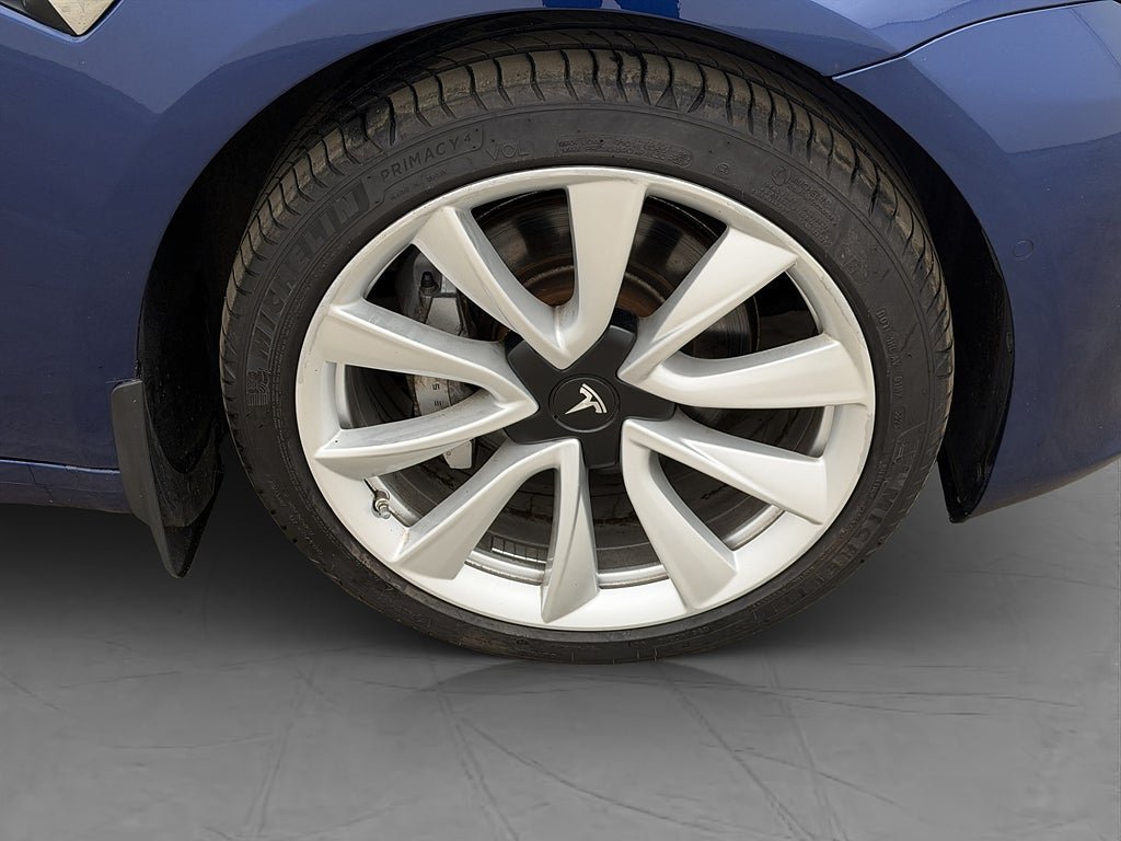 Vehicle Image 36