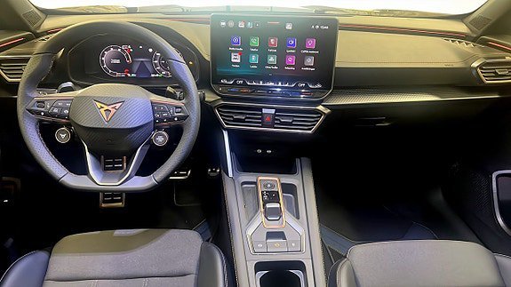 Vehicle Image 10
