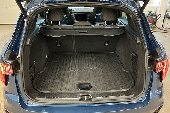 Vehicle Image 25